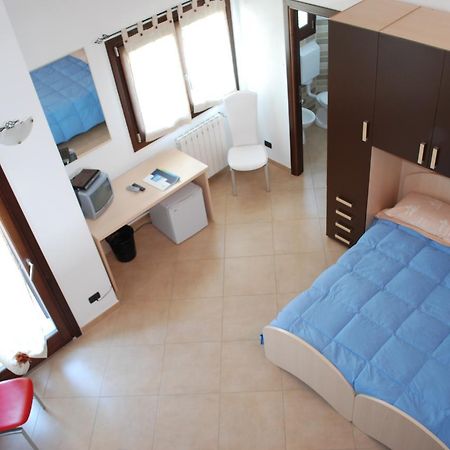 Eldivin Bed & Breakfast Сан Теодоро Екстериор снимка