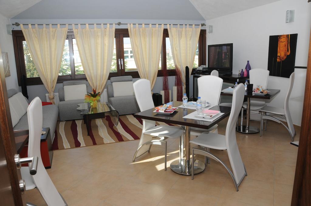 Eldivin Bed & Breakfast Сан Теодоро Екстериор снимка