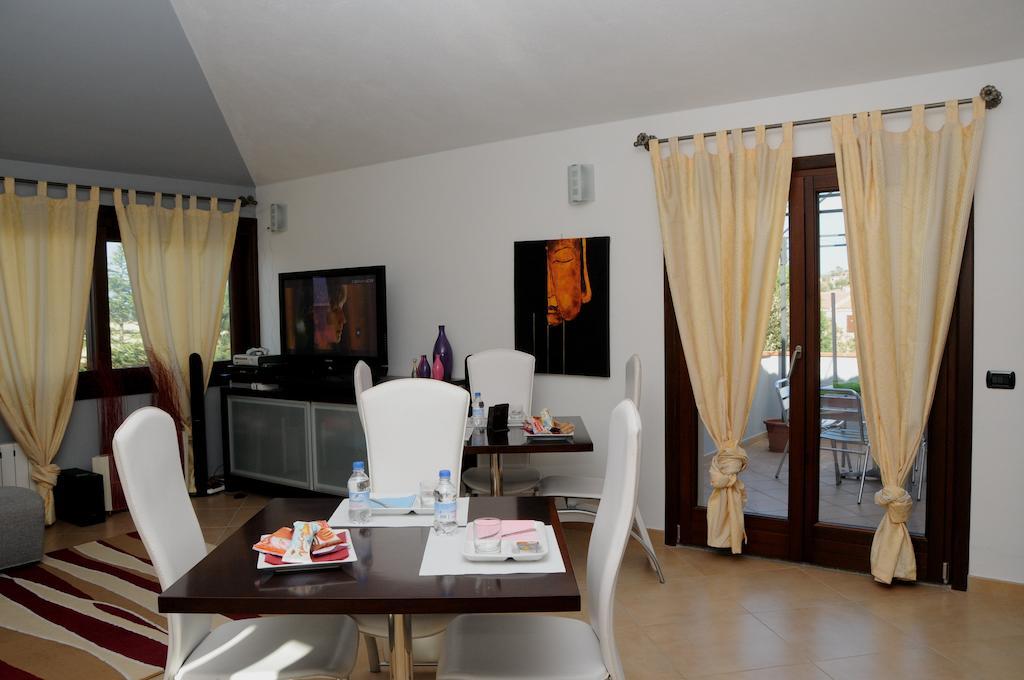 Eldivin Bed & Breakfast Сан Теодоро Екстериор снимка